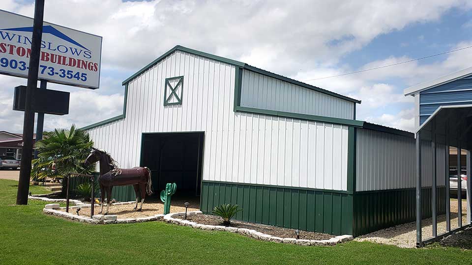 42x25x12 Texas Barn with stalls